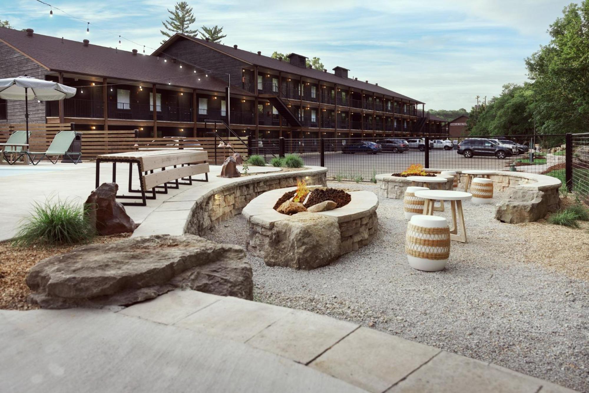 The Ozarker Lodge Брэнсон Экстерьер фото