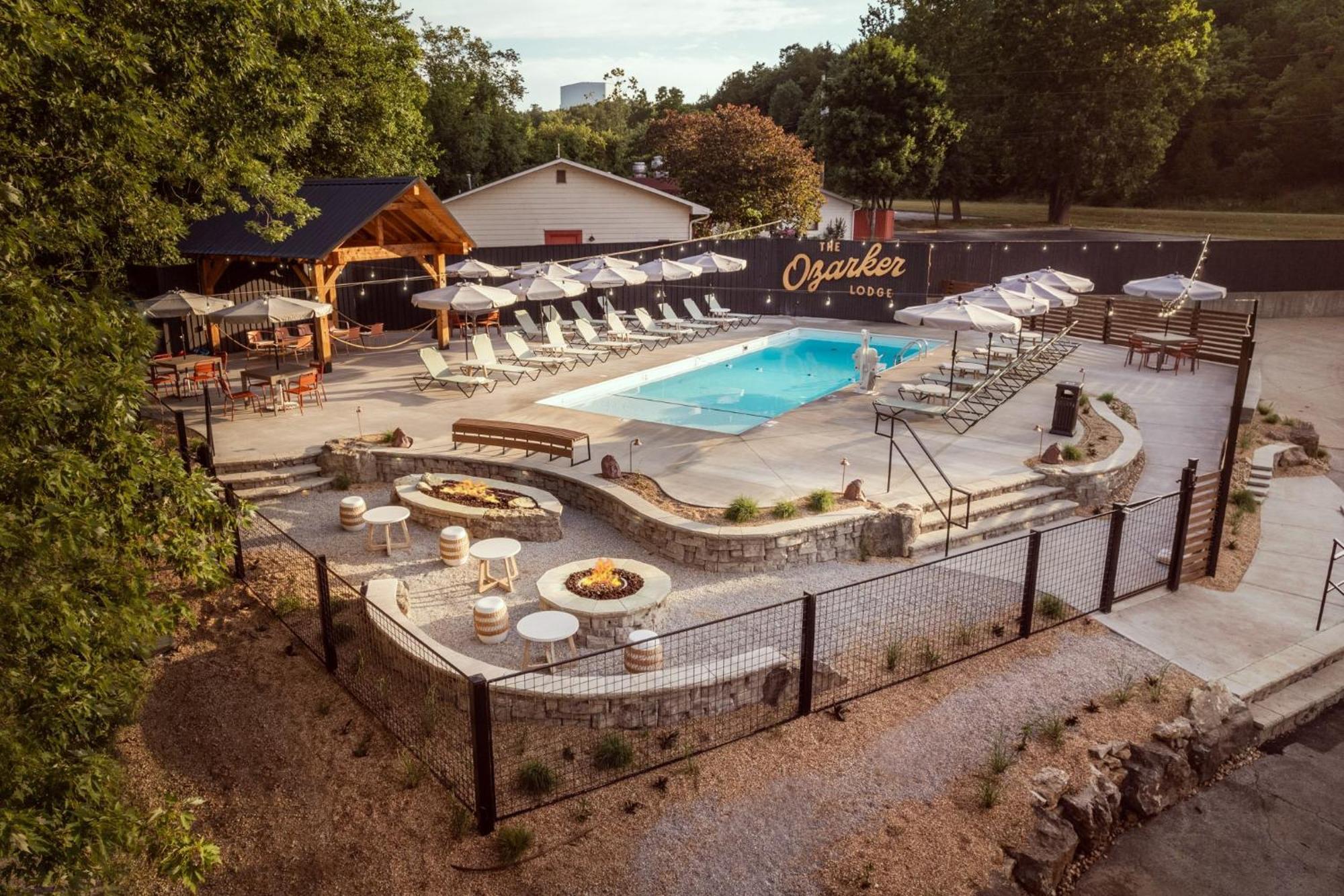 The Ozarker Lodge Брэнсон Экстерьер фото